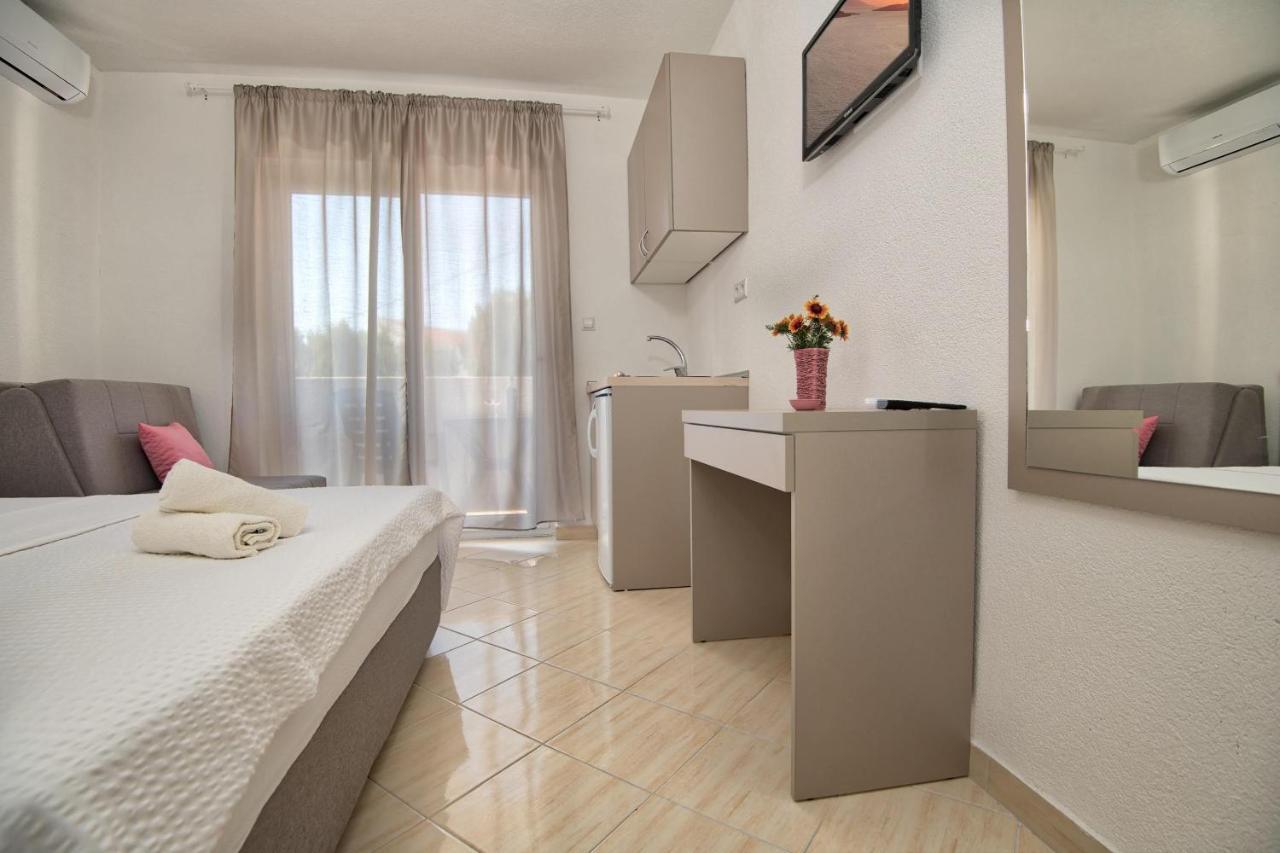 Apartments Capeta Neum Exterior foto